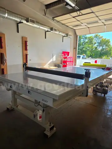 CWT 2047 Sign Assembly Table