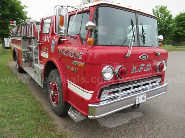 1988 Ford C8000 Fire Truck
