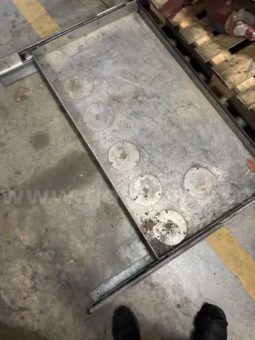 sliding metal shelve