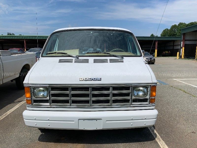 1989 Dodge Ram Van B150 | AllSurplus