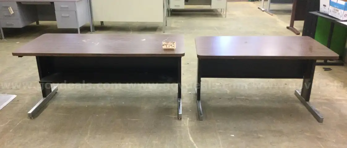 2 Computer Desk
