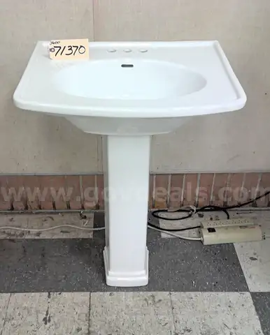 Pedestal Sink