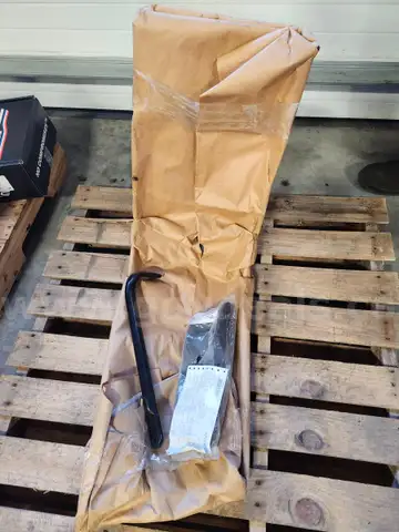 Volvo VHD Bumper & Brackets