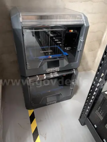 USED 3-D PRINTERS SCHOOL SURPLUS DEXTER MO