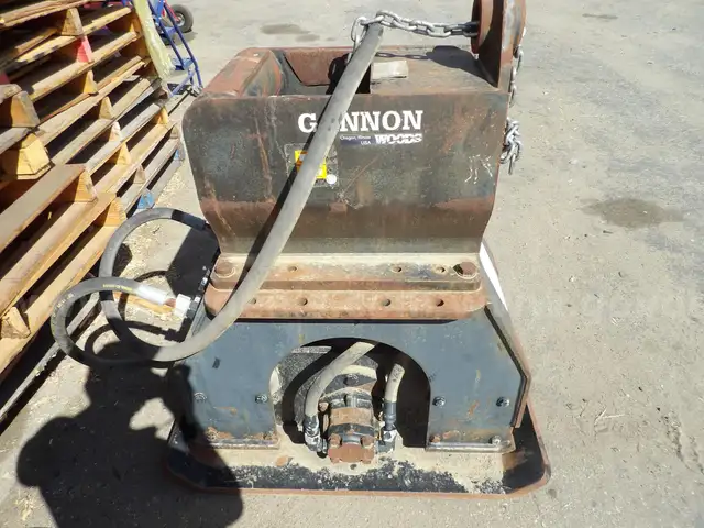 CAT CVP40 Vibratory Compactor