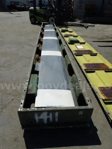204-011-250-113 H1 HELICOPTER BLADES QTY 2 SERIAL NUMBER A4239 / A4279 for Huey