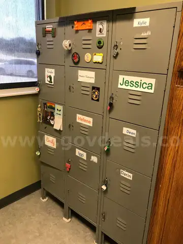 Lockers metal