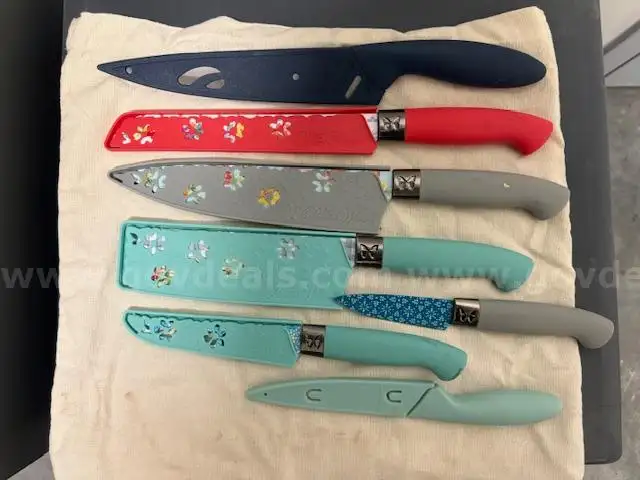 Kitchen knives
