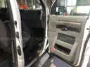 2010 Ford E350 (1852)