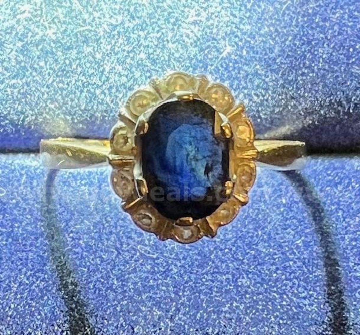 Sapphire, Diamond & 18k Yellow Gold Ring 