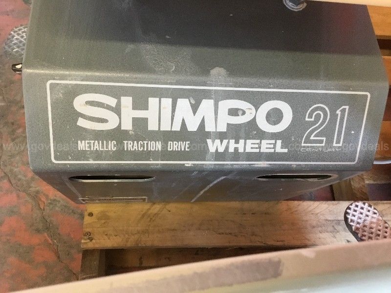 Shimpo 21 Potters Wheel with Metallic Traction Drive | GovDeals