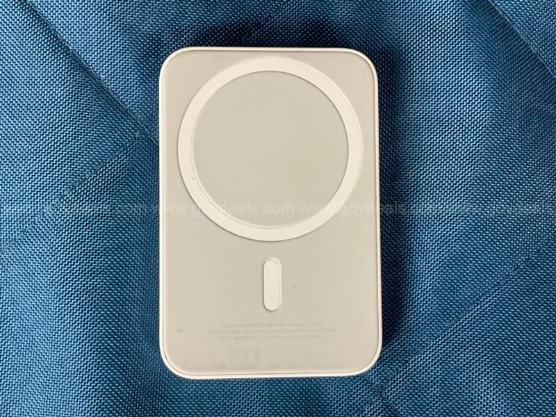 Apple MagSafe Battery Pack A2384 | GovDeals Apple MagSafe Battery Pack A2384 | GovDeals
