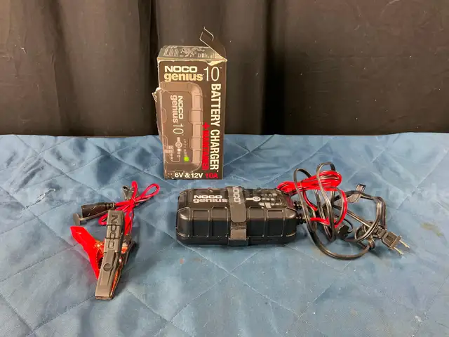 Noco Genius 10 Battery Charger and Maintainer with Cables, Powers On