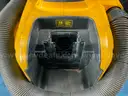 DeWalt Heavy Duty 2 Gallon Cordless Wet/Dry Vacuum Model DCV580 with 2ah Battery, Powers On