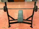 Hammer Strength Weight Bench With Bar &#x26; 2 - 25 lb Plates