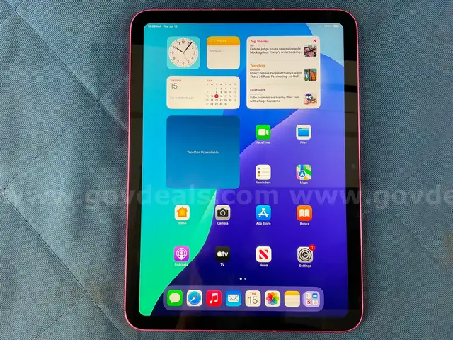Apple iPad (Unlocked) 10th Gen A2757 64gb, IMEI 358011798915190
