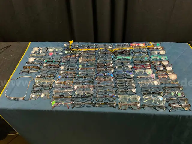 100 - Reading Glasses