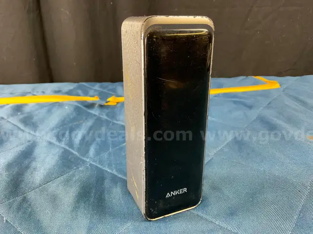 Anker Prime 27,650mAh Power Bank (250W) Model A1340, Powers On