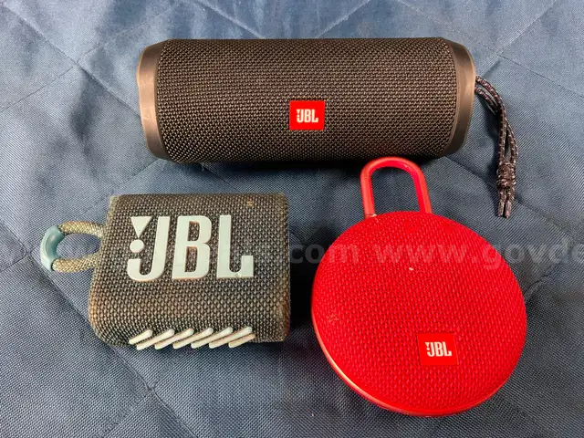3 - JBL Bluetooth Speakers: 1 - Flip 4, 1 - Clip 3 and 1 - Go 3, All Power On