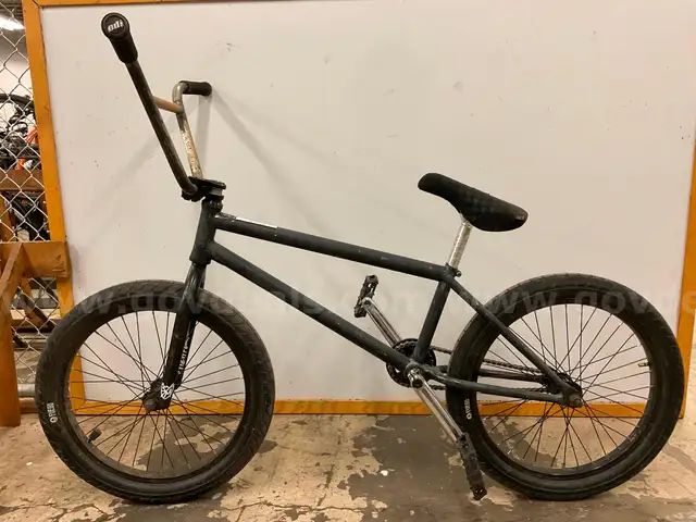 Unknown Brand Bicycle, CT 10&#x22;
