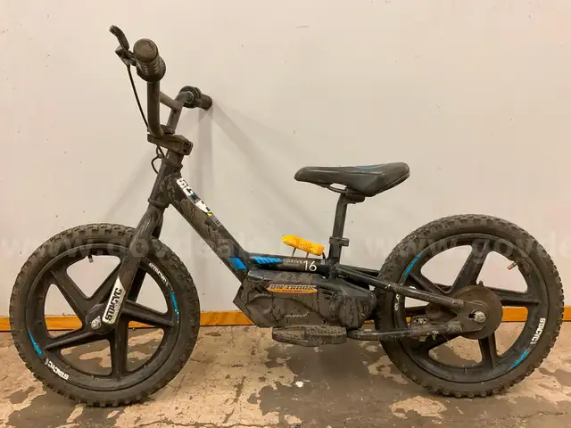 Stacyc eDrive 16 Electric Balance Bicycle Without Battery