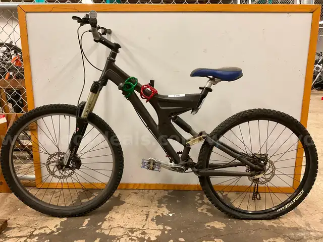 Unknown Brand Bicycle, CT 18&#x22;