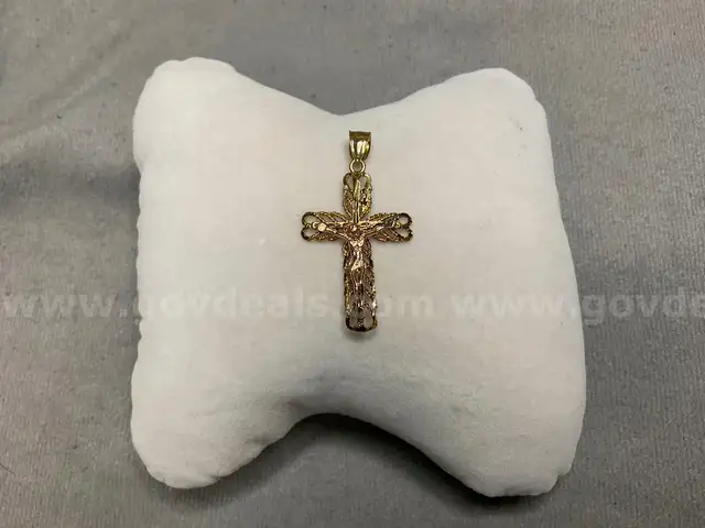 Gold Pendant, 3.12 Grams