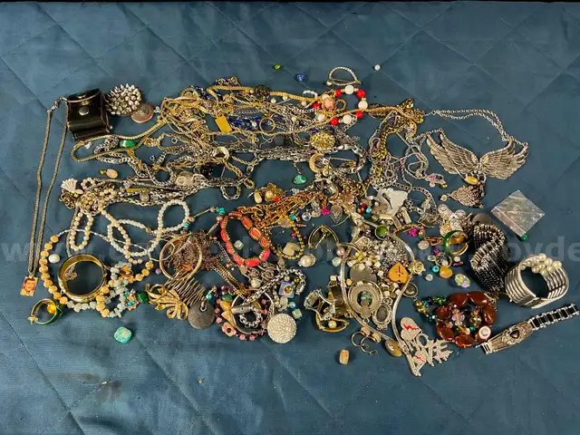 5 Lbs of Costume Jewelry