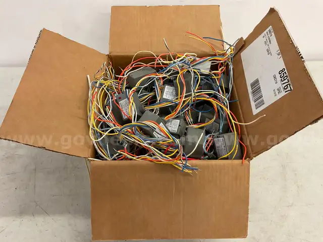 Lot of RIB RIBU1C Enclosed Pre-Wired Relays