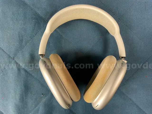 Apple Airpods Max Bluetooth Wireless Headphones, Model A2096