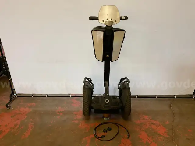 2015 Segway i2SE Patroller With Battery, 2 - Segway Infokeys &#x26; Power Cord