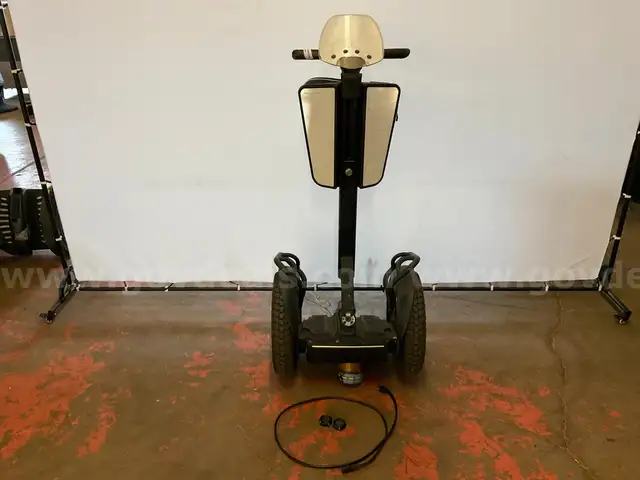 2015 Segway i2SE Patroller With Battery, 2- Segway Infokeys &#x26; Power Cord