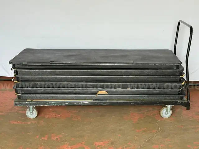 6 - Mity-Lite Plastic Folding Tables (L) 72&#x22; x (W) 30&#x22;