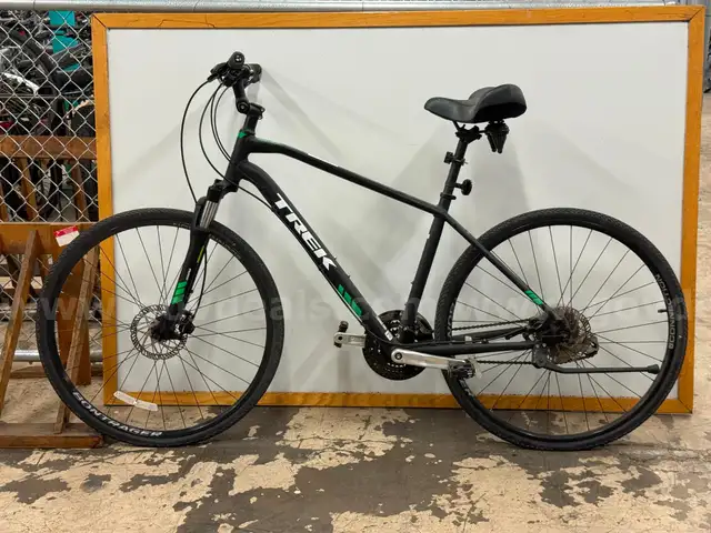 Trek Dual Sport 2 Bicycle, CT 18.5&#x22;