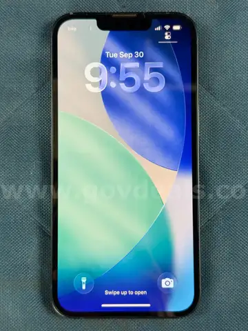 Apple iPhone 13 Model A2482 128 GB, IMEI: 353207334615048 (User Unlocked, Scratched Screen/Cracked Lens, Powers On)