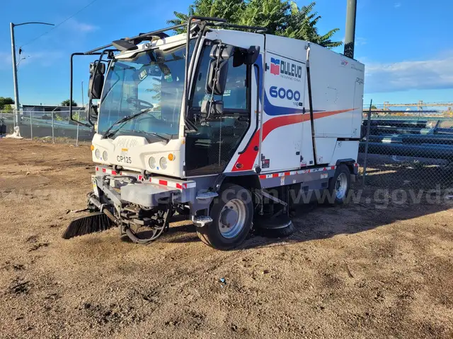 2017 Dulevo 6000 Diesel Street Sweeper (NO TITLE)