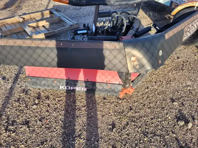 2008 Boss 8&#x27;9&#x22; V-Plow Snow Plow