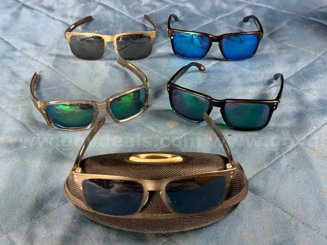 5 - Fashion Sunglasses Labeled as Oakley (1 - With Case)