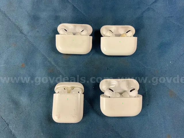 4 - Apple Airpods (All Power On)