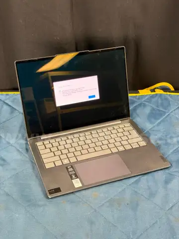 Lenovo Slim 7 14IMH9 Laptop, Powers On