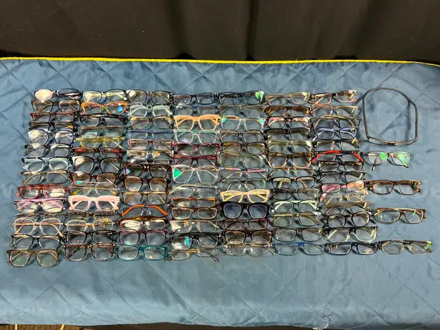 100 - Reading Glasses
