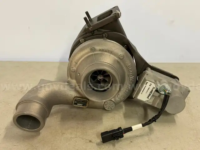 Navistar International Remanufactured Turbo Charger Kit, Model: F5010581R91