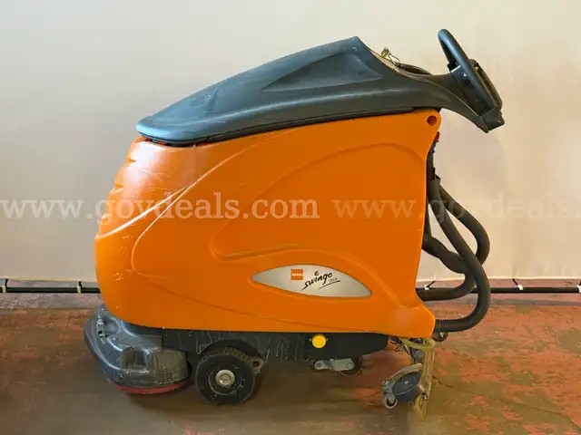Taski Swingo 1255B Floor Scrubber (Powers On, With Key, Damaged Plastic)