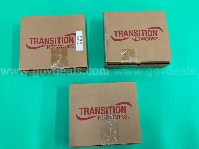 3 - Transition Networks Stand-Alone, Speed-Selectable Copper-To-Fiber Media Converters Model SSEFE1014-100 in Box