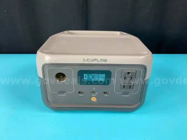 EcoFlow River 2 Portable Power Station Model EFR600, Powers On