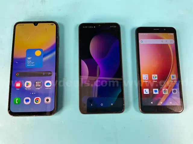 3 - Cellphones (Unlocked) Samsung, TCL and Hot Pepper Cell Phones, All Power On