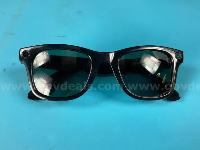 Ray-Ban Meta Wayfarer Smart Glasses Model RW4006, Untested