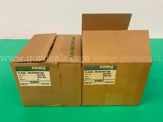 12 - Kimble Kimax 500 mL Erlenmeyer Flasks Model 26500 in Boxes