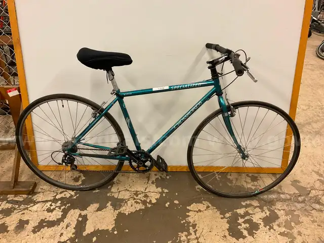 Specialized Crossroads Ultra Bicycle, CT 18"