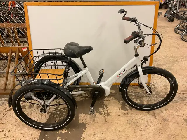 Evelo Electric Tricycle, Model Unknown, CT 14" (Untested)